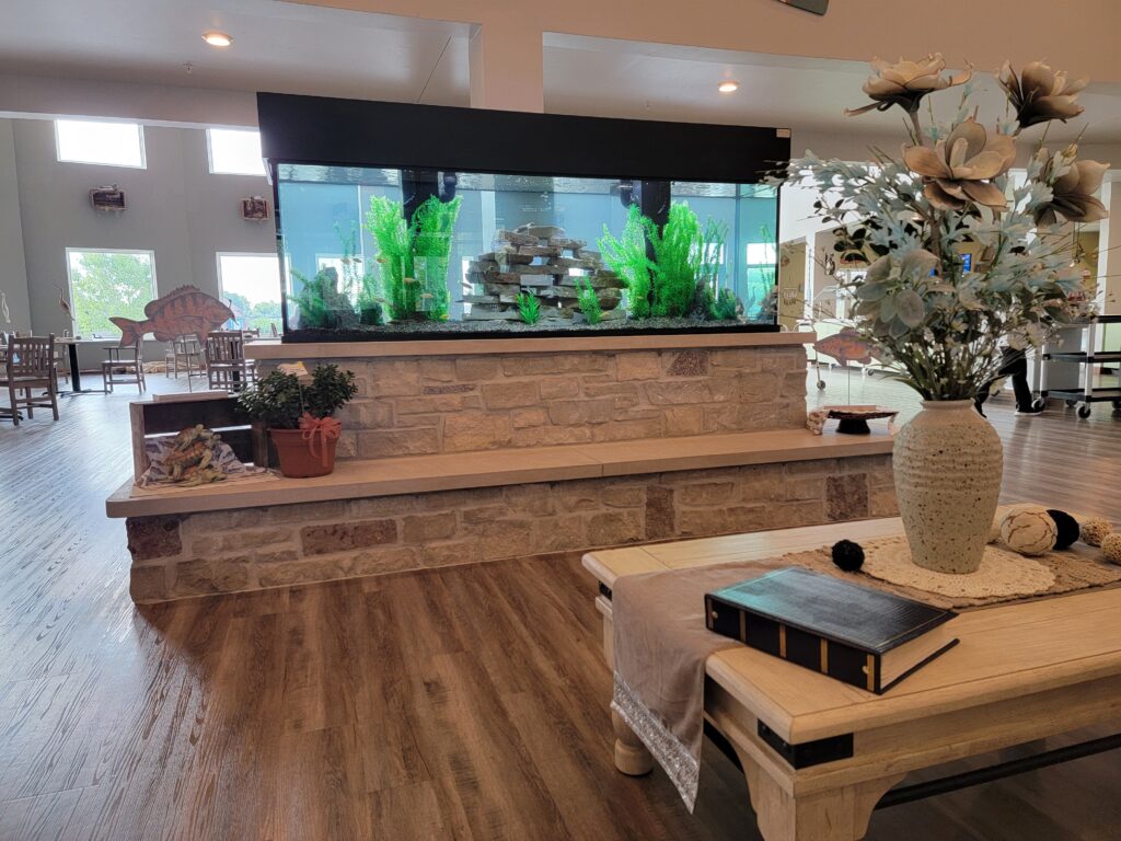 Large Aquariums - Custom Big Fish Tanks - Custom Aquariums